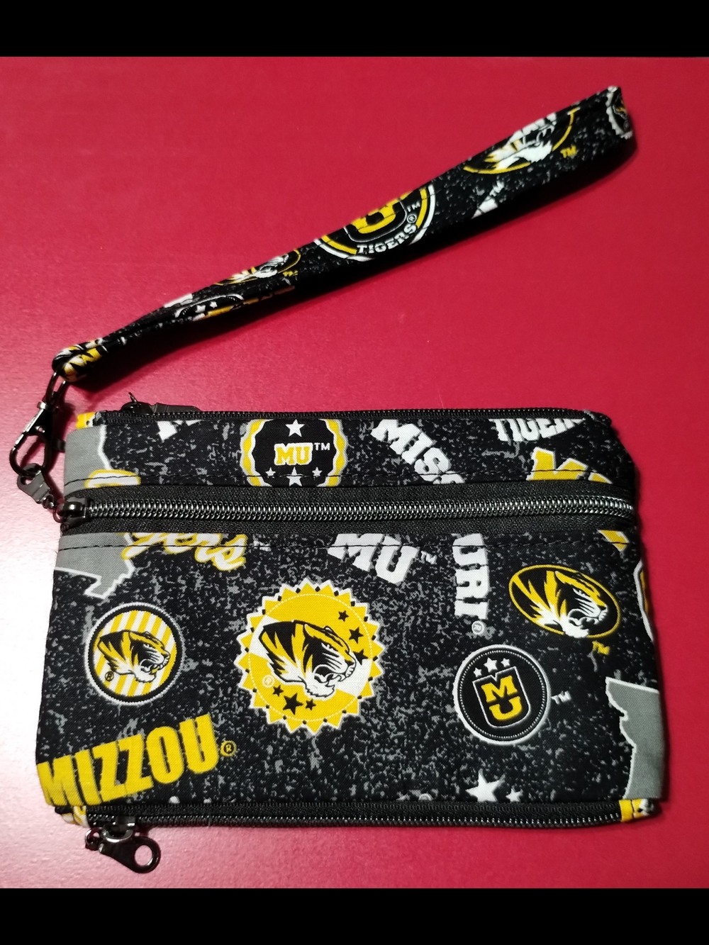 University of Missouri "Mizzou" Tigers Handbag w/ 3 Zipper Pockets & Wrist Strap